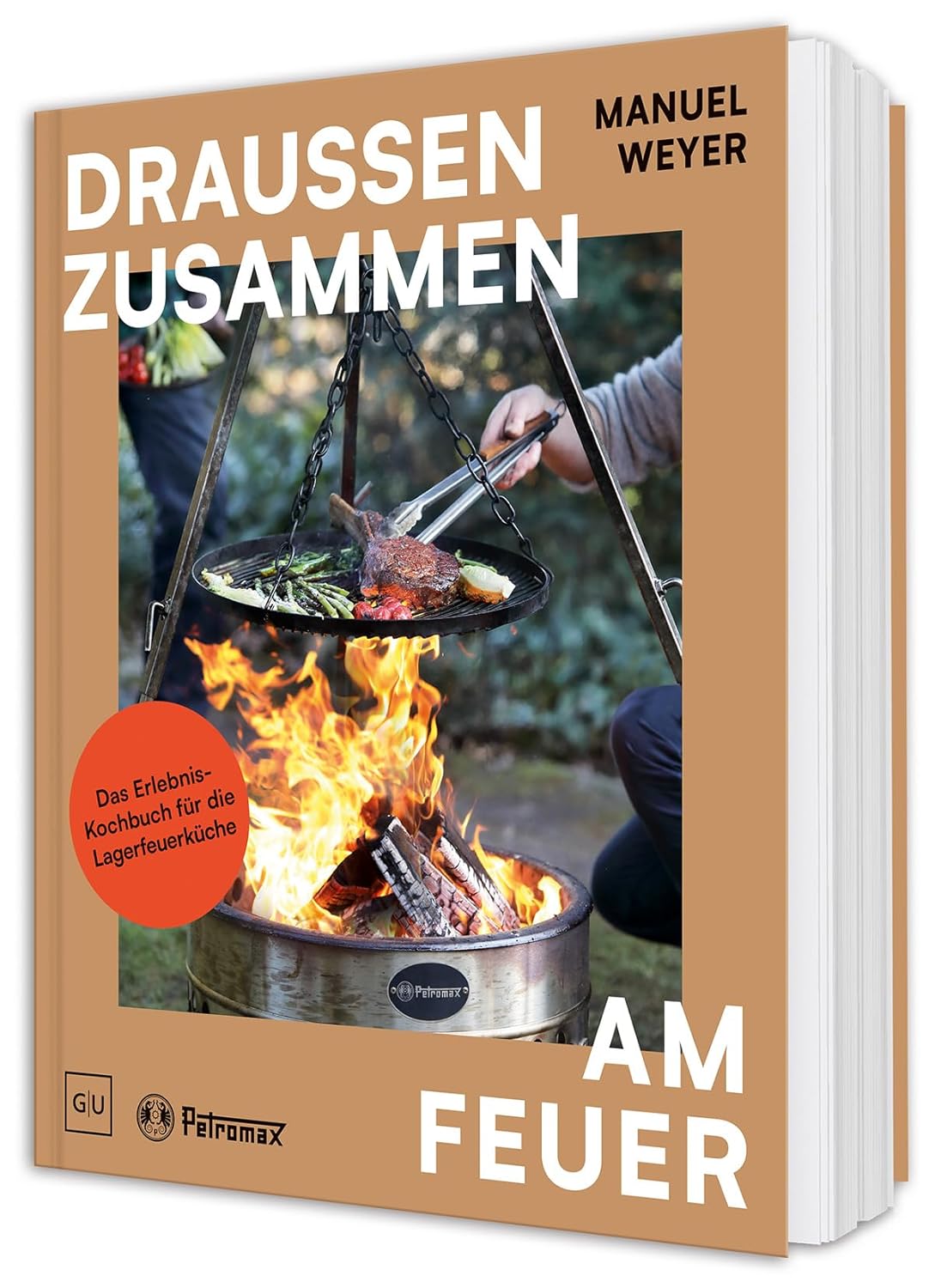 Petromax - Draußen zusammen am Feuer